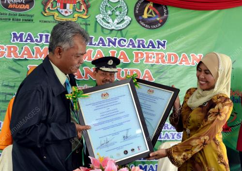 MK04_27032012_WATIKAH_RAKAN_MUDA