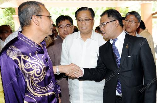 MK04_27082013_MENTERI_CM