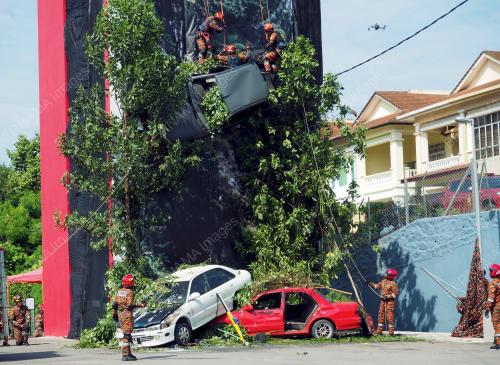 JABATAN BOMBA DAN PENYELAMAT MALAYSIA (JBPM)