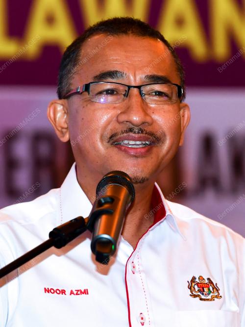 DATUK DR NOOR AZMI GHAZALI