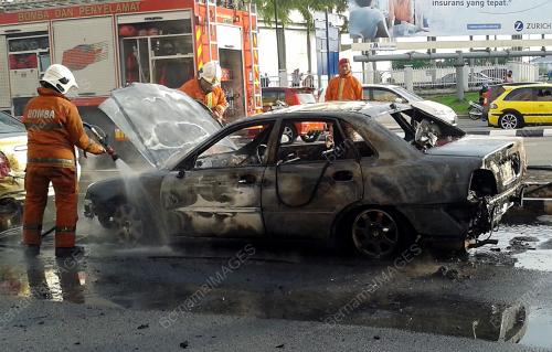 MK04_29112013_TEKSI_TERBAKAR