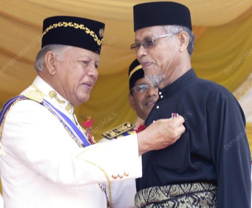 TUN KHALIL YAAKOB