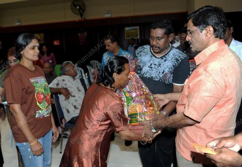 MK04_31102013_SUBRA_HAMPER