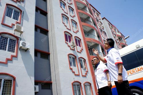 MK04_31102015_NBOS_PELANCARAN