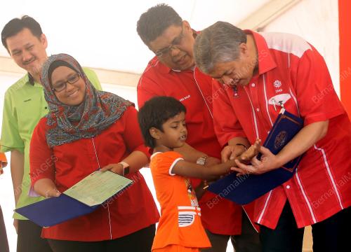 MK05_01032014_KARNIVAL_UMNO