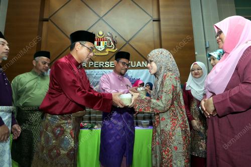 MK05_01062018_BUBUR