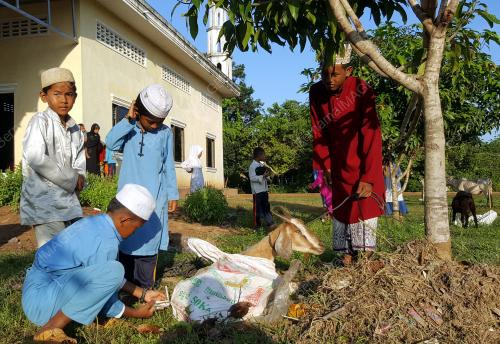 MK05_01092017_KEMBOJA_KORBAN