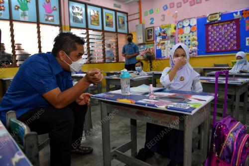 DATUK DR MOHD RADZI MD JIDIN