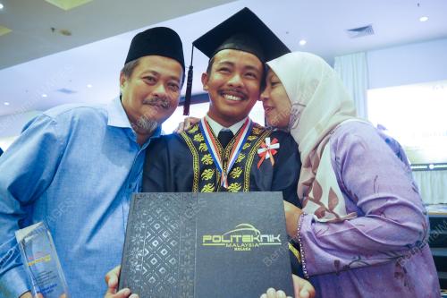 MUHAMMAD IDHAM IDRUS
