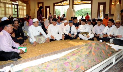 MK05_03042013_JENAZAH_TUN