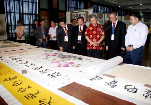 DATUK SERI DR CHUA SOI LEK