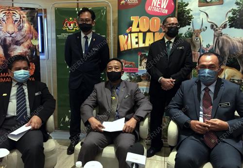 DATUK ABDUL KADIR ABU HASHIM