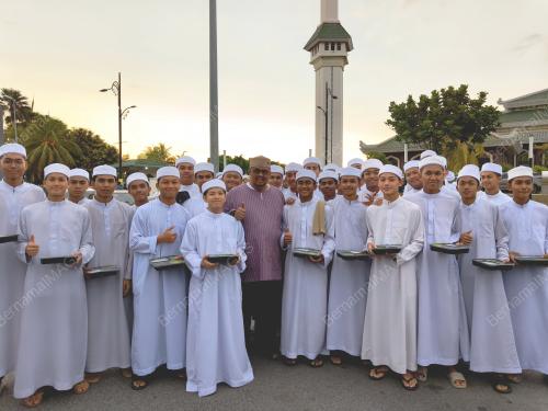 DATUK SERI AB RAUF YUSOH