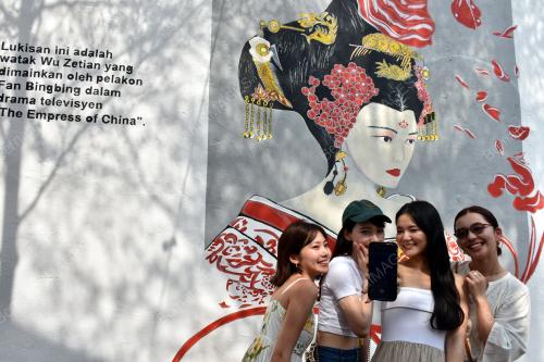 MURAL FAN BINGBING