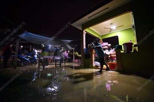 MK05_08072019_BANJIR