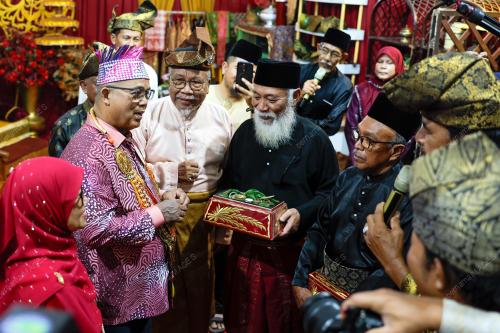 DATUK AARON AGO DAGANG