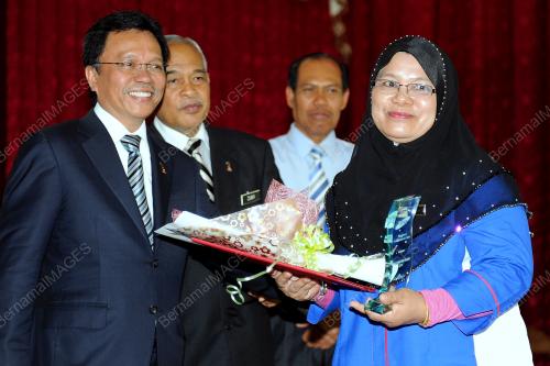 MK05_09062014_KEMAS_41_TAHUN
