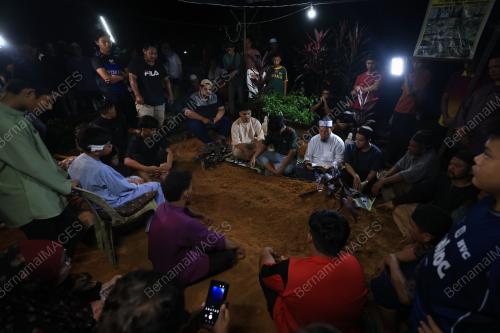 ALLAHYARHAMAH HASNATUL ADILAH HASSAN