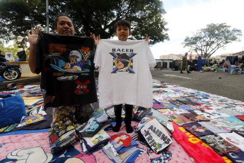 VINTAGE NIGHT MARKET