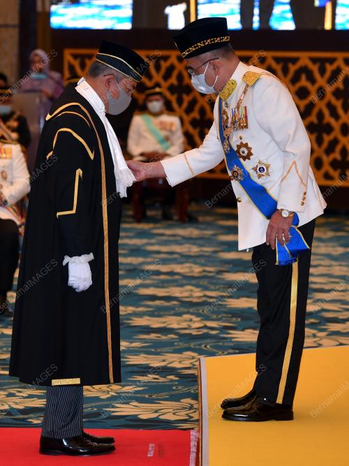 TUN MOHD ALI RUSTAM