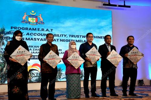 TAN SRI MAHMOOD ADAM