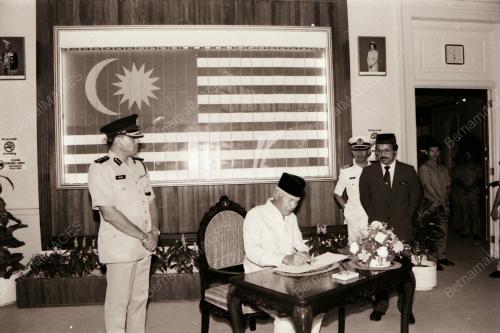 YANG DI-PERTUAN AGONG