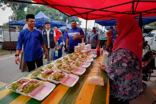 DATUK ROSLAN AHMAD