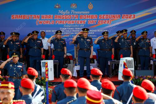 TUN MOHD ALI RUSTAM