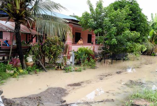 MK05_14112017_BANJIR_KILAT