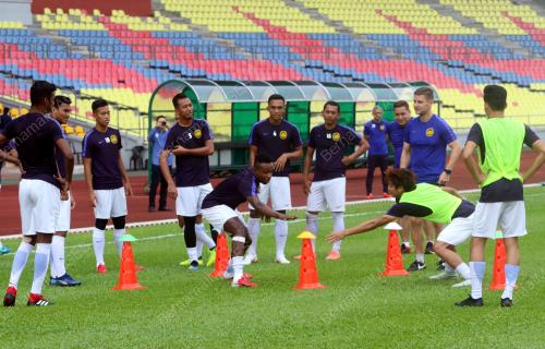 MK05_15102018_BOLA_TRAINING