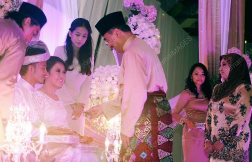 MK05_17112013_ALI_ANAK