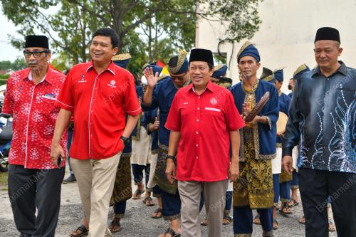 DATUK SERI AHMAD MASLAN
