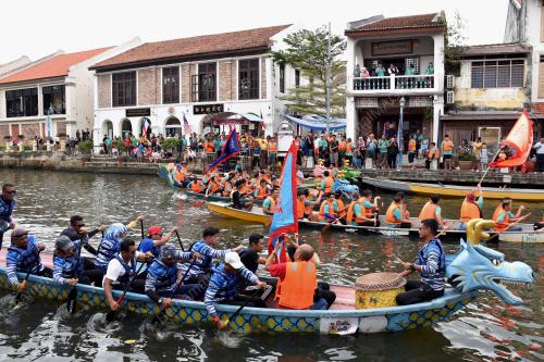 PERAHU NAGA