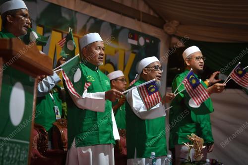 DATUK SERI TUAN IBRAHIM TUAN MAN