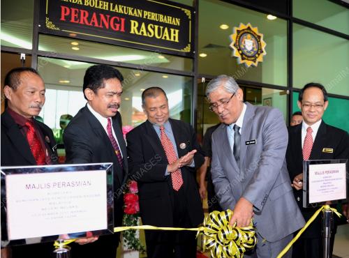 MK05_19122013_SPRM_MELAKA