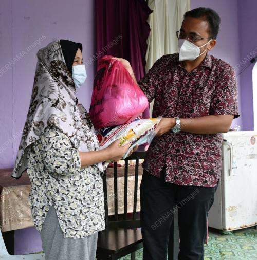 DATUK MOHD RAFIQ NAIZAMOHIDEEN