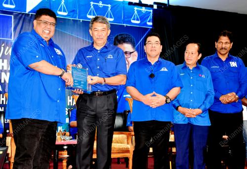 DATUK SERI MOHAMAD HASAN