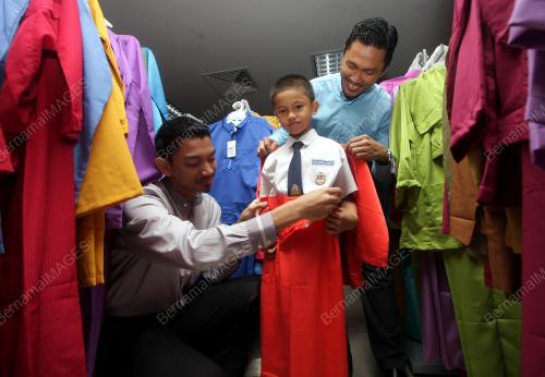MK05_22062015_BAJU_RAYA
