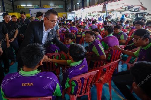 ADLY ZAHARI