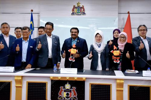 DATUK SERI ABDUL KARIM RAHMAN HAMZAH