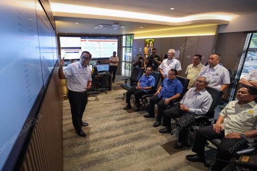 DATUK SERI ALEXANDER NANTA LINGGI