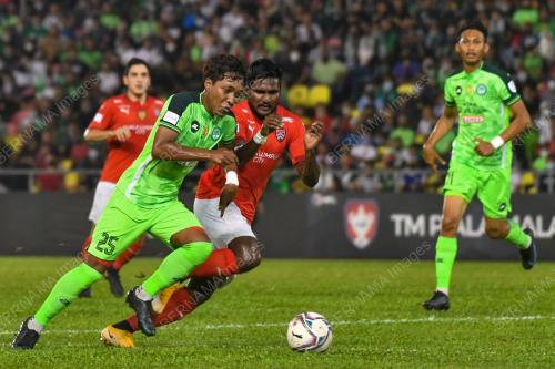 BOLA SEPAK PIALA MALAYSIA