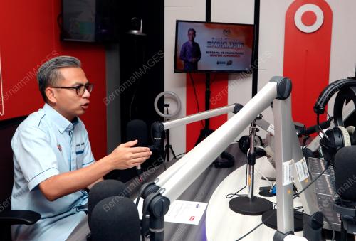 FAHMI FADZIL