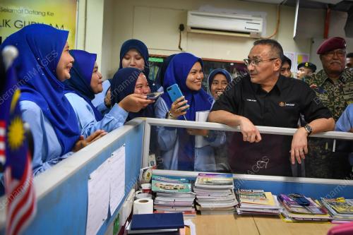 DATUK SERI HISHAMMUDDIN TUN HUSSEIN