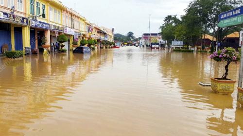 MK05_30032017_BANJIR_KILAT