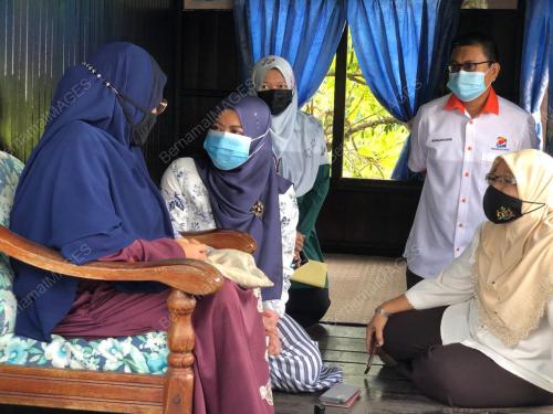 DATUK SERI RINA HARUN