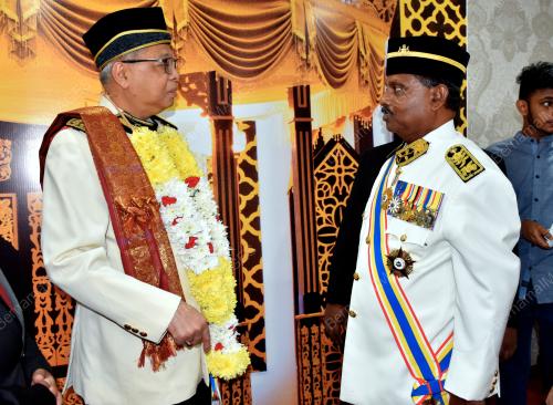 DATUK SERI ISMAIL SABRI YAAKOB