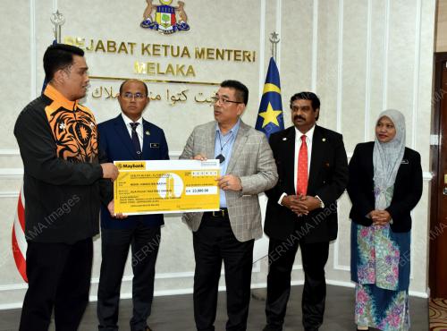 DATUK SERI SULAIMAN MD ALI
