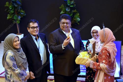 DATUK SERI AB RAUF YUSOH