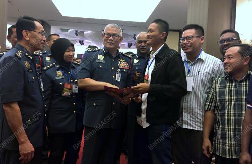 DATUK MOHAMMAD HAMDAN WAHID